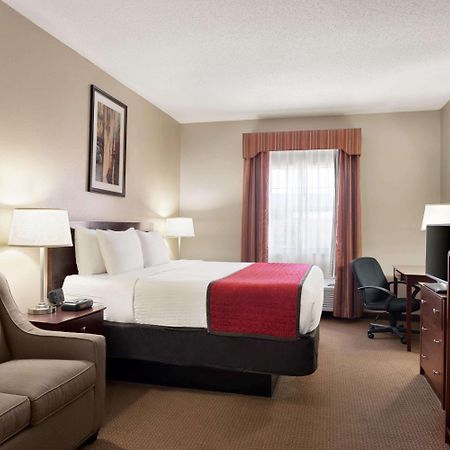 Hotel Ramada By Wyndham Elizabethtown Extérieur photo